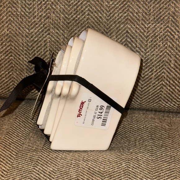 NWT Rae Dunn Halloween/Ghost Set of 4 Kitchen Ceramic Measuring Cups - Picture 6 of 10